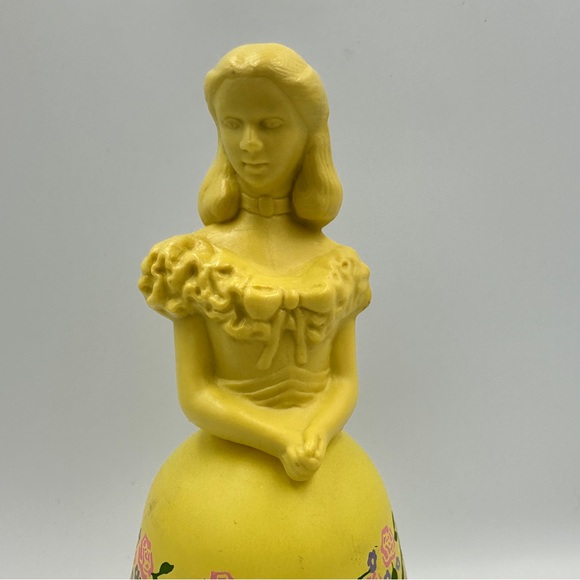 Vintage AVON Southern Belle  Cologne / Perfume 4 oz. yellow bottle - Empty - Picture 2 of 9
